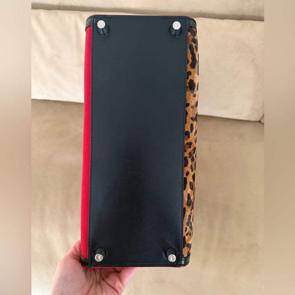 CHRISTIAN LOUBOUTIN Medium PALOMA BAG - Picture 7 of 16